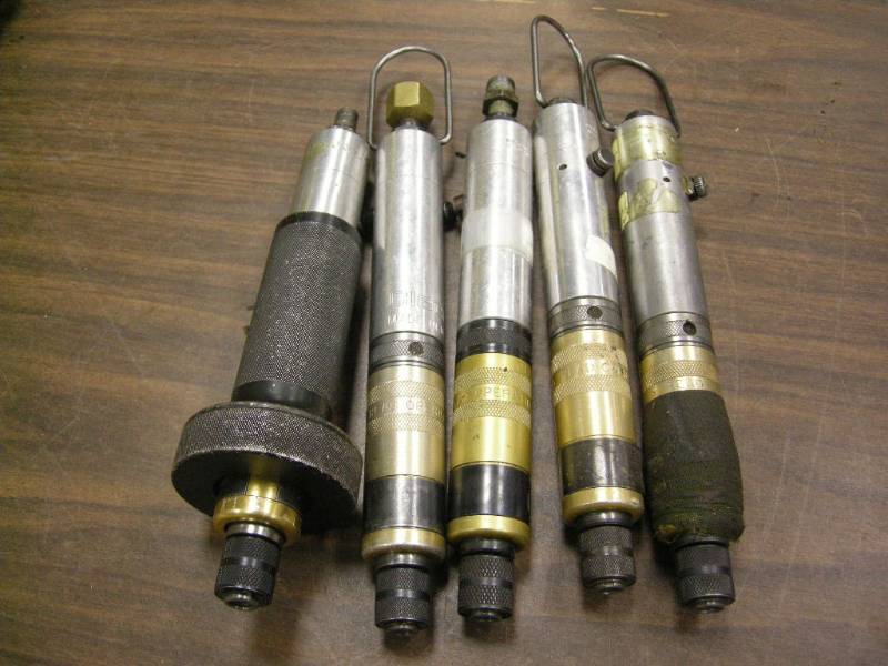 lot 258 image: 5 Cleco Pneumatic In-Line ScrewNut Drivers