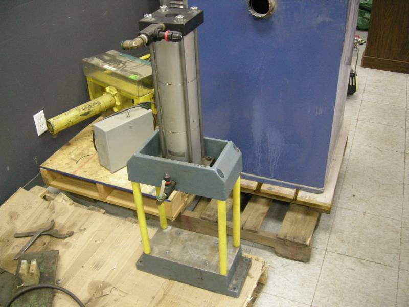 lot 263 image: Press with Cylinder