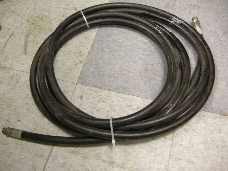 lot 274 image: Gates 6C2A 38 Hose