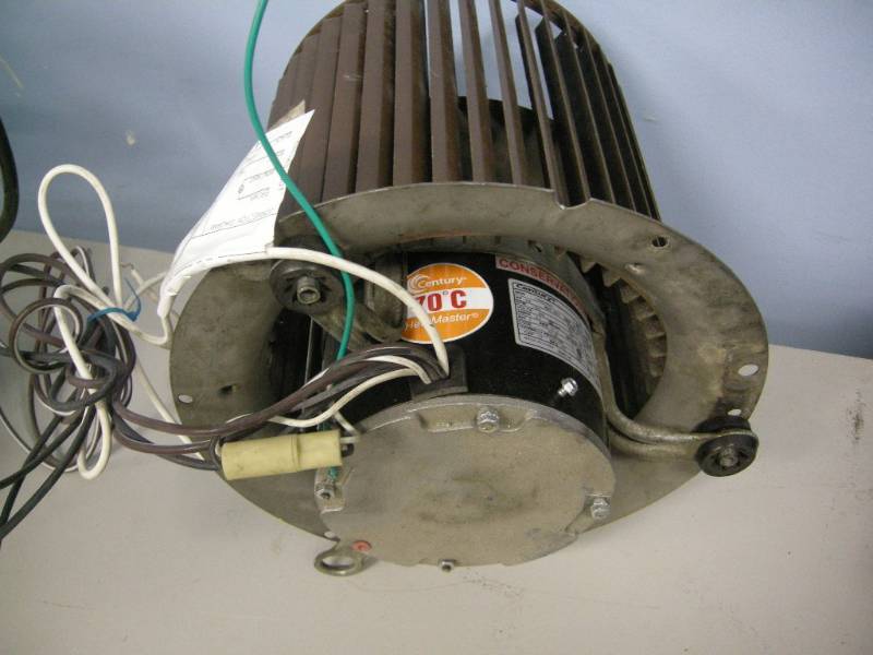 lot 290 image: Century HeatMaster Motor