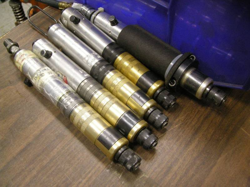 lot 300 image: 5 Cleco Pneumatic In-Line Screwdrivers