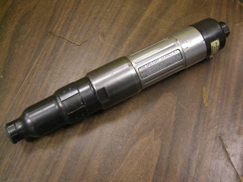 lot 305 image: Aro Pneumatic In-Line ScrewNut Driver