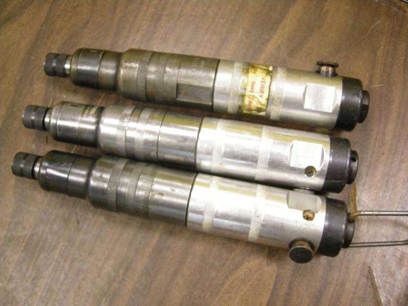 lot 309 image: 3 Cleco Pneumatic In-Line ScrewNut Drivers