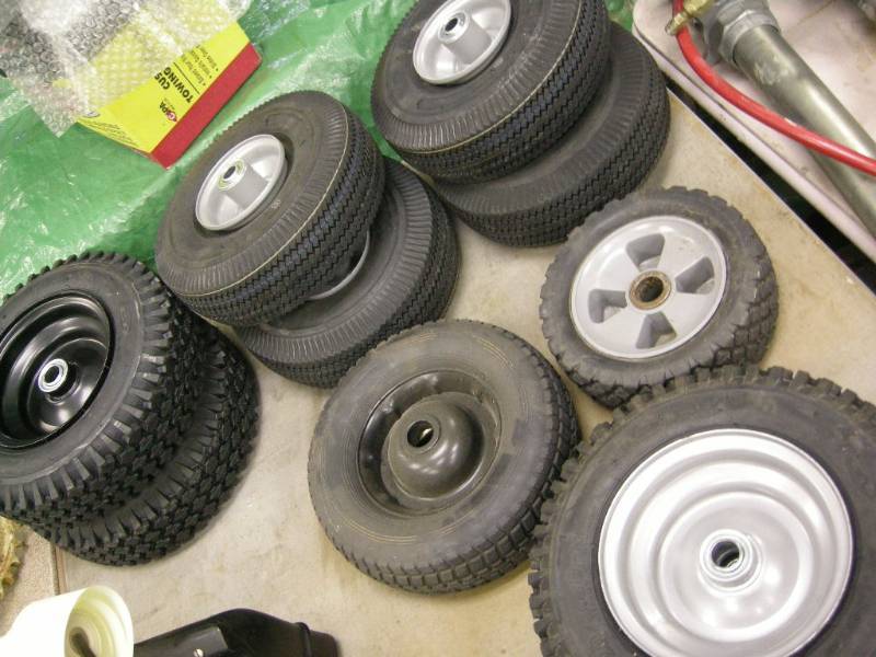 lot 320 image: 3 Sets of Wheels Plus