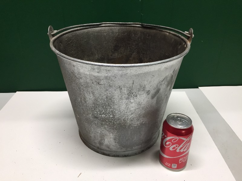 Metal Bucket with Handle