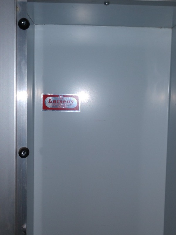 lot 7 image: Larsens Fire Extinguisher Wall Cabinet