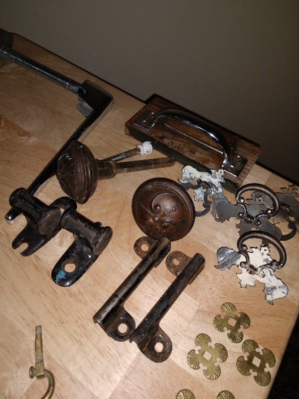 lot 35 image: Antique Door Knobs and Handles