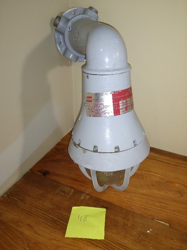 lot 48 image: Crouse-Hinds Explosion-Proof Lighting Sconce