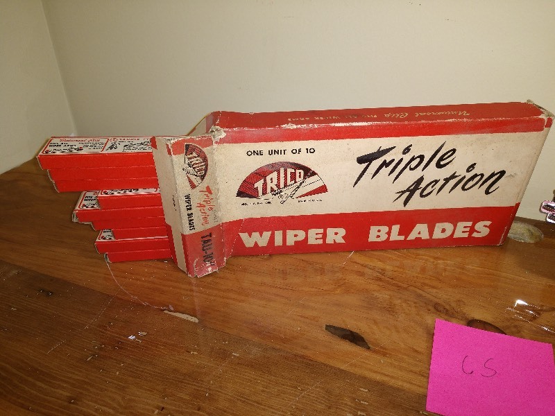 lot 65 image: New Old Stock 50s Wiperblades