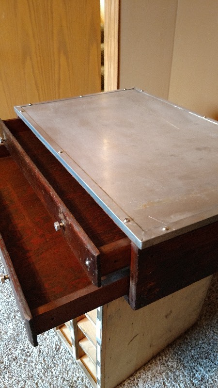lot 87 image: Wood Machinist Toolbox
