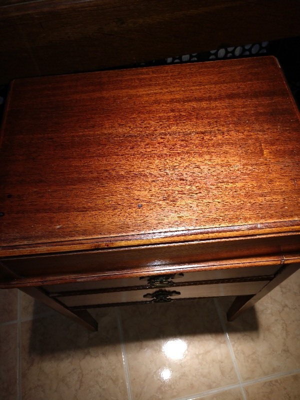 lot 109 image: Standing Jewelry Box Armoire
