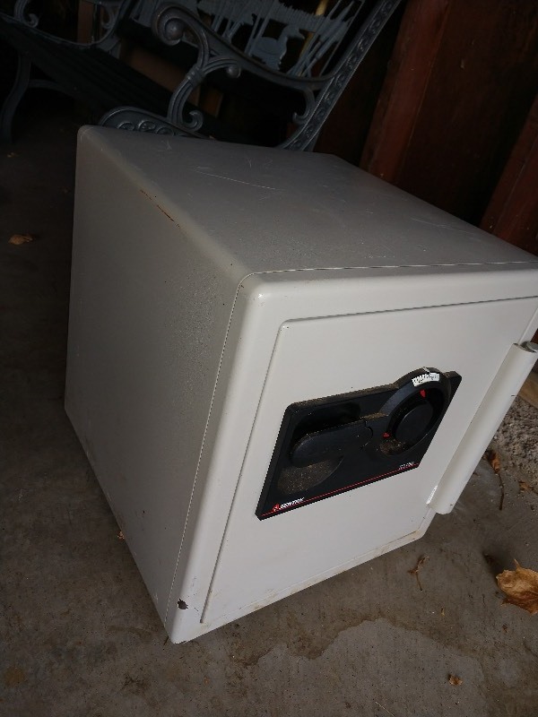 lot 120 image: Sentry Fire-Safe Steel Safe S3150