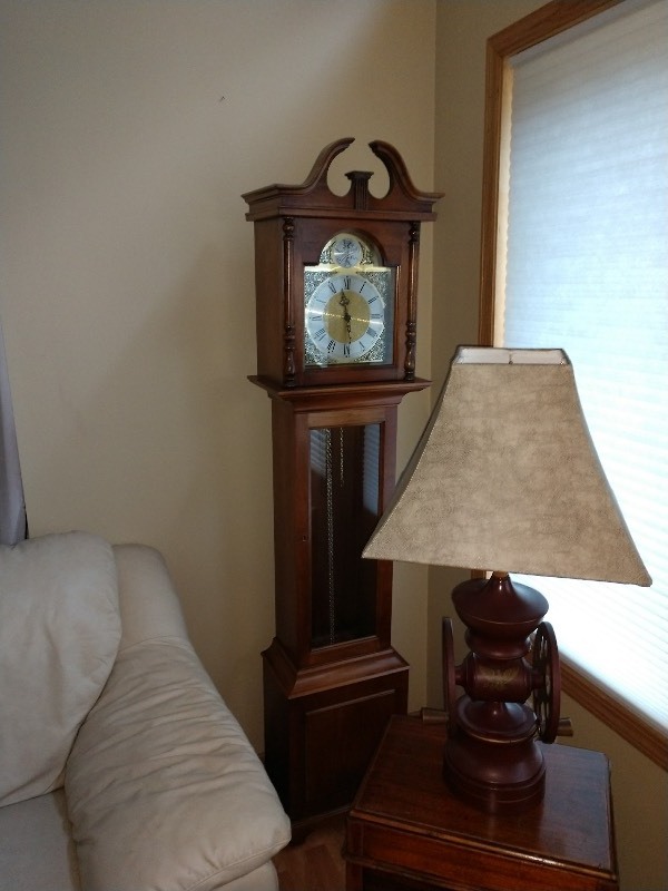 lot 139 image: Howard Miller Grandfather Clock