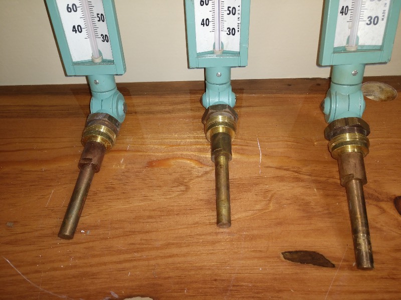 lot 153 image: Weiss 30-240f Industrial Thermometer