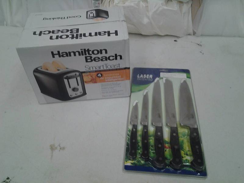 lot 16 image: NEW Hamilton Beach Toaster & Knife Set