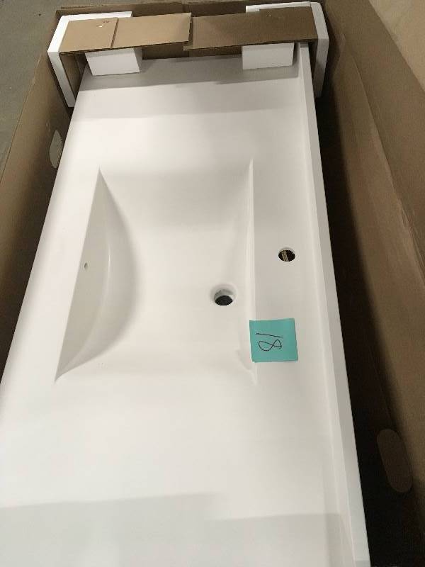 lot 18 image: Swanstone Metropolitan 49 Contour Vanity Top, White - Open Box