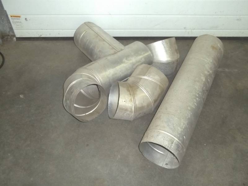 lot 20 image: 7 Vent Pipe