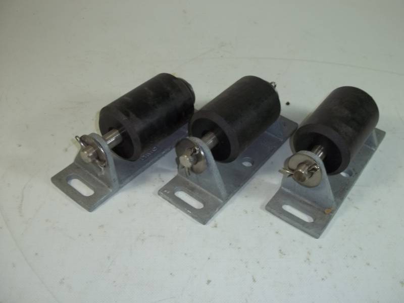 lot 36 image: 3 heavy duty roller