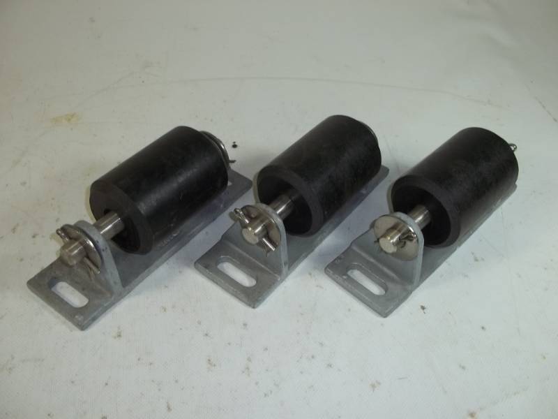 lot 38 image: 3 heavy duty roller