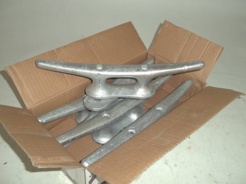 lot 104 image: Case of 5 12 galvanized Boat Cleats
