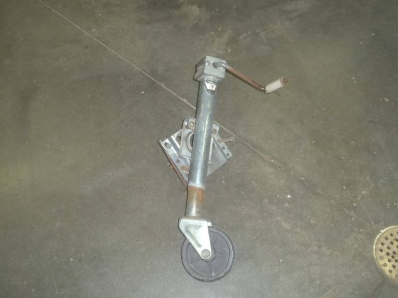lot 107 image: Trailer Jack