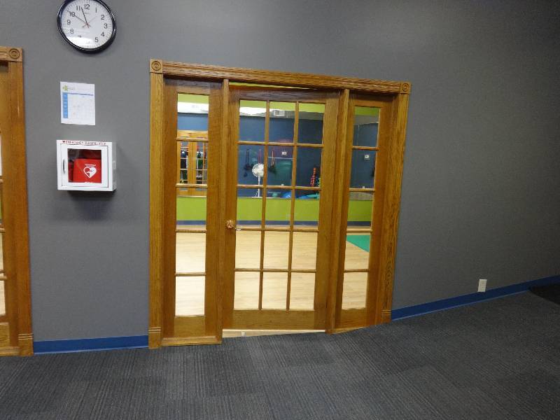 lot 78 image: Pair of Oak French Doors