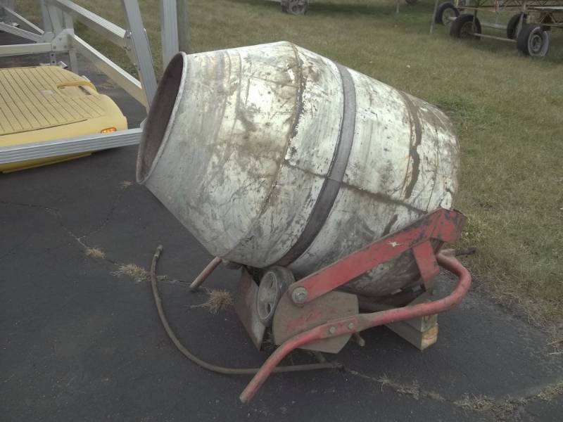 lot 126 image: 3 Point Cement Mixer PTO Driven