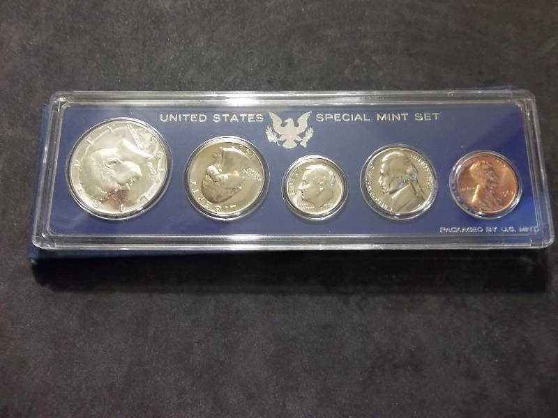1967 Special Mint Set With Silver Kennedy Half Dollar