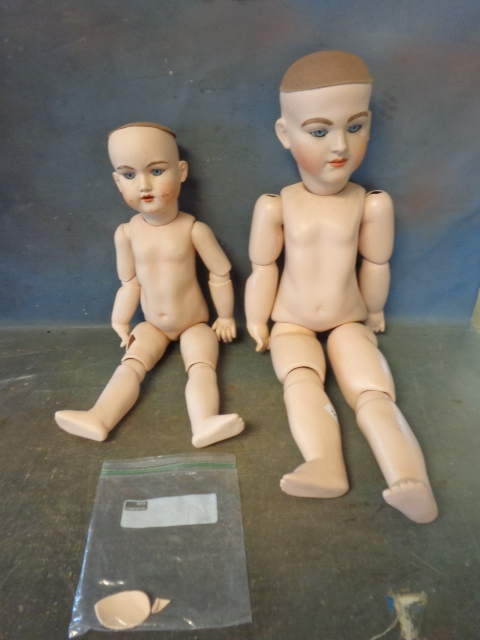lot 3 image: Porcelain Dolls