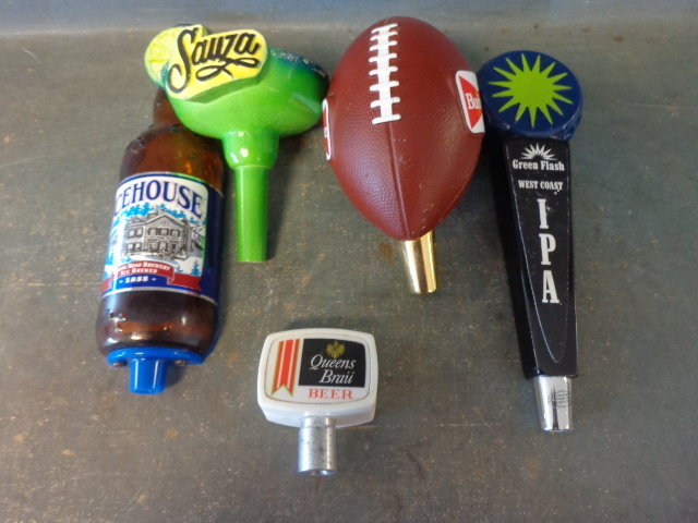 lot 20 image: Tap Handles