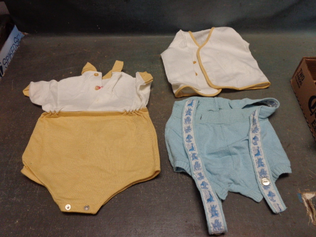 lot 43 image: Doll or Baby Clothes