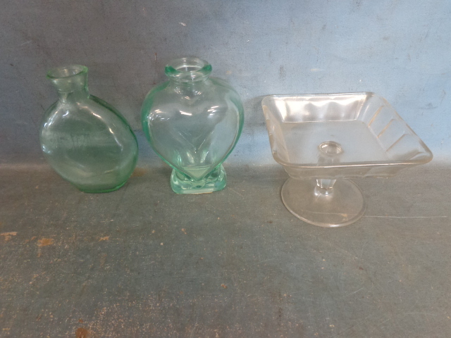 lot 124 image: Old Glass Ware