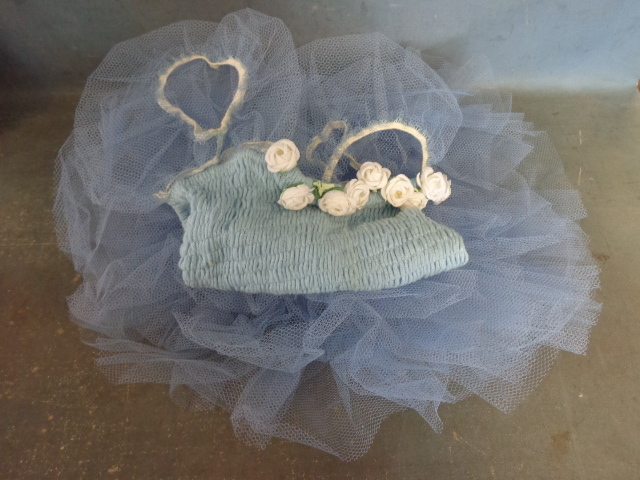 lot 126 image: Doll Clothes