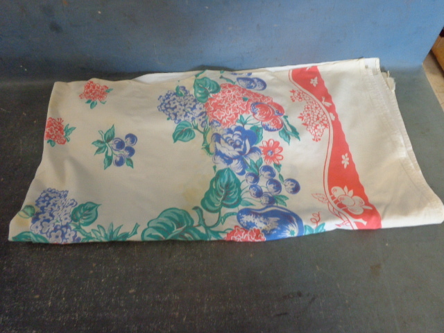 lot 146 image: Table Linen