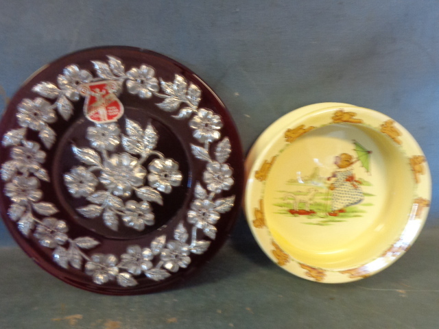 lot 165 image: Bowl and Decorative Plate