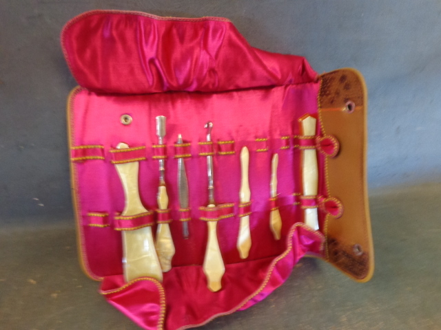 lot 174 image: Manicure  Travel Kit