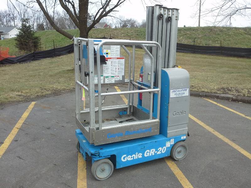 Genie GR-20 Runabout Manlift