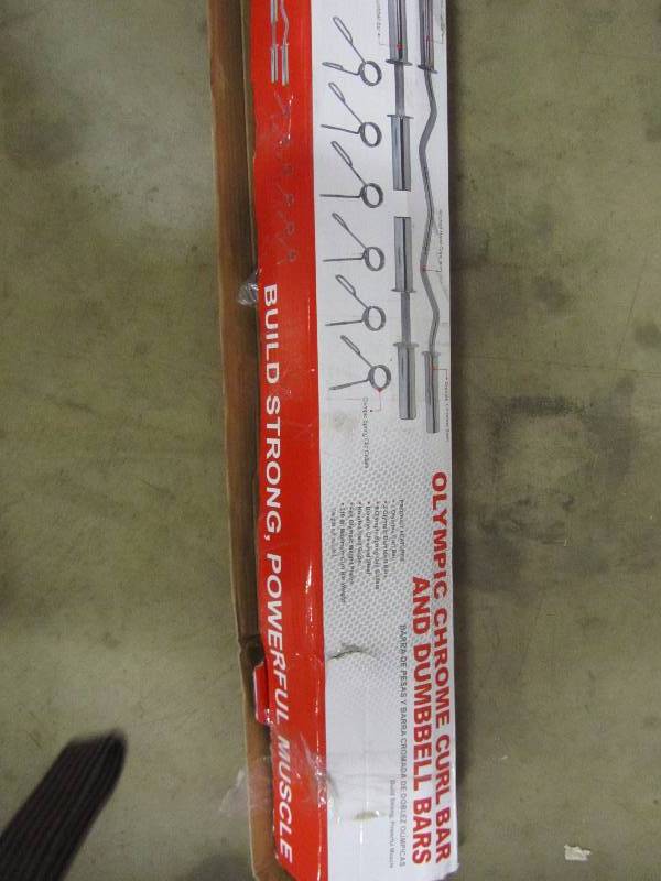 lot 23 image: Weider Olympic-sized Chrome Curl and Dumbbell Bar