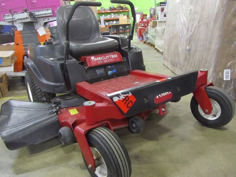 lot 49 image: Toro TimeCutter SS5000 50 in. 24.5 HP V-Twin Zero-Turn Riding Mower with Smart Speed