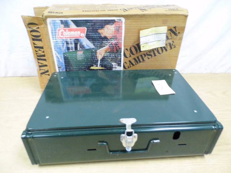 lot 2 image: Colmen Campstove