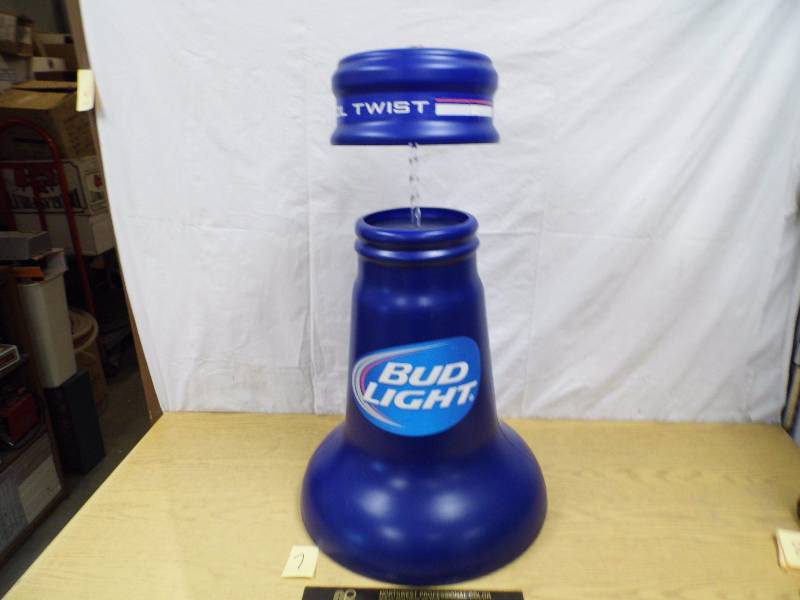 lot 7 image: Bud Light Spinning Bottle Top
