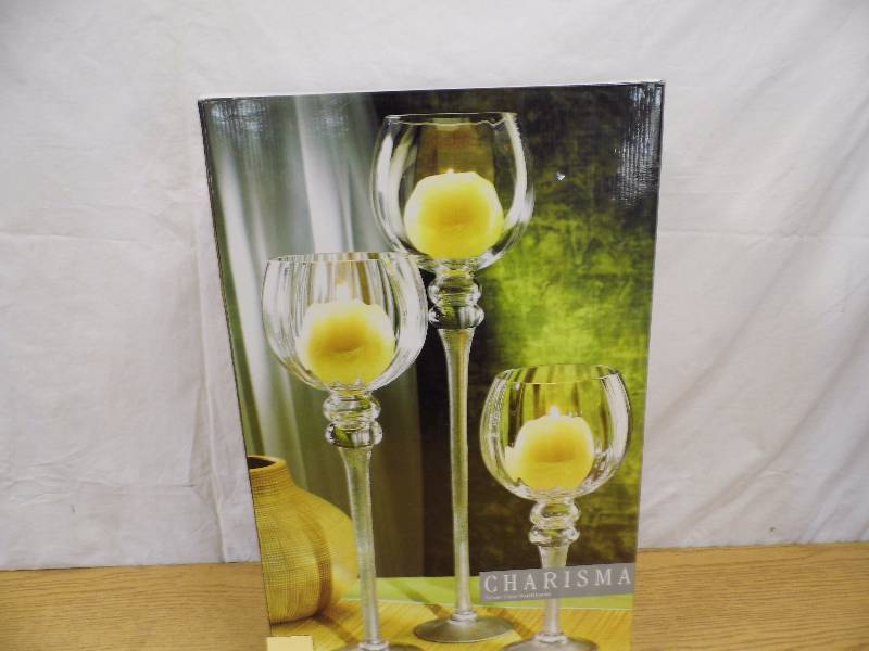 lot 13 image: Candle Holders