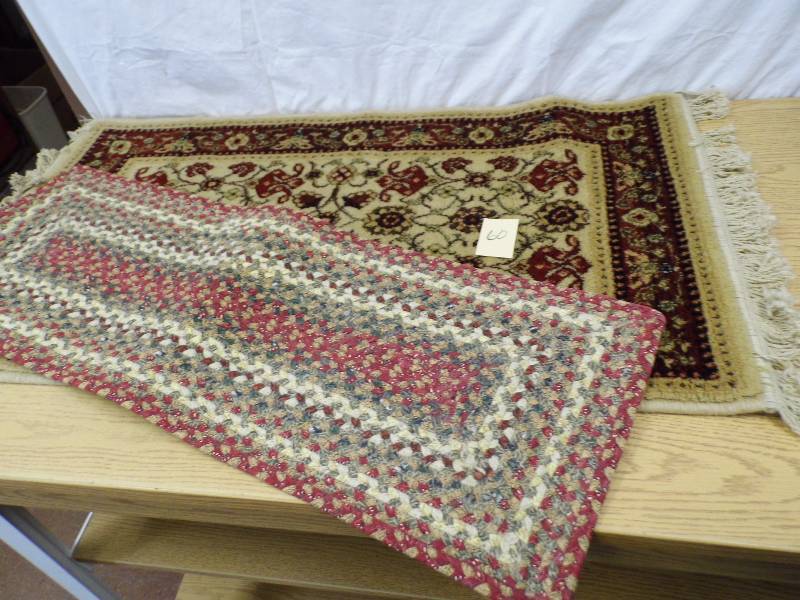 lot 60 image: Rug - Pillow - Ttable Runner