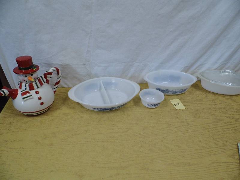 lot 64 image: Currier & Ives Glasbake