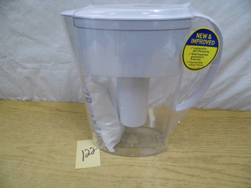 lot 122 image: Store Return - Brita Water Pitcher
