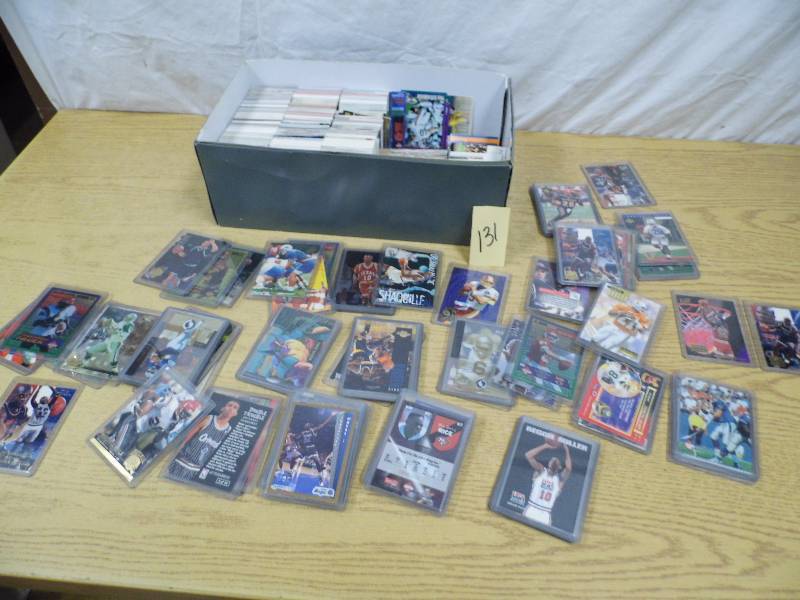 lot 131 image: Assorted Sports Cards