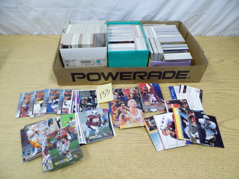 lot 133 image: Assorted Sports Cards