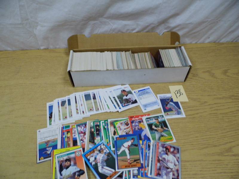 lot 138 image: Assorted Sports Cards