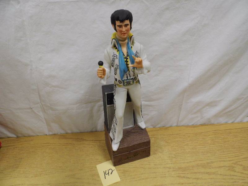 lot 142 image: Elvis Decanter