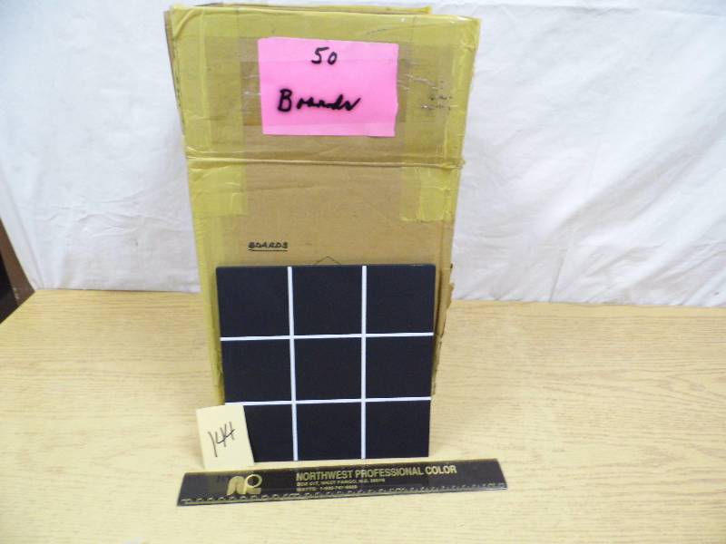 lot 144 image: Lot of 50 Chalkboard Tic Tac Toe Boards